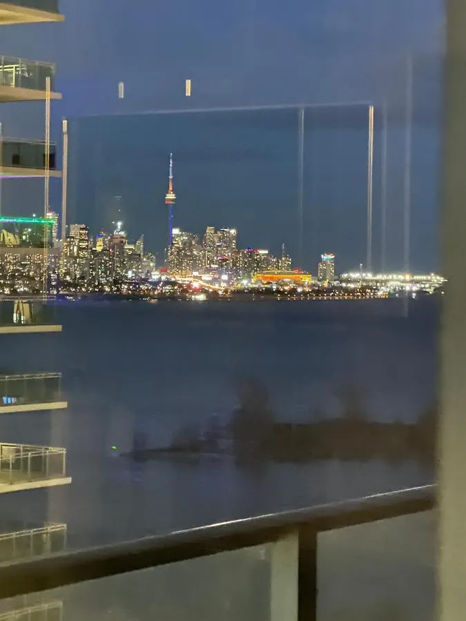 Apartment Luxury 2 Bedroom Condo Toronto Canada